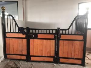 Kunden spezifisches europäisches Design Horse Barn Schnelle Installation Modular Stabil für Reit einrichtungen - Product Image 4