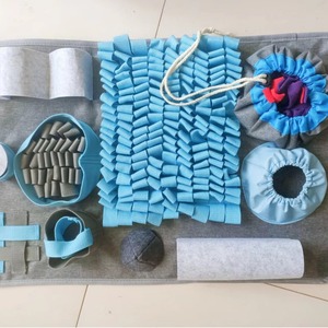 Piazze divertenti imbottiture profumate per animali da addestramento giocattoli IQ con ventose che decomprimono coperte per cani che nascondono pastiglie profumate - Product Image 5