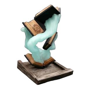 Tour à dés personnalisée en résine de haute qualité, peinte à la main, en forme de grand livre de magie ancienne, style rétro, pour jeux de société, vente en gros - Product Image 1