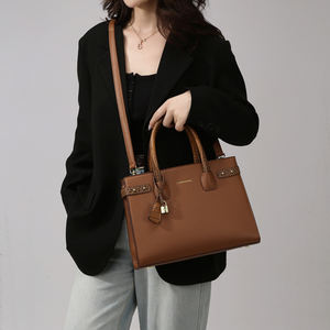 Borsa a Spalla Convertibile da <span class=keywords><strong>Donna</strong></span> in Pelle PU di Alta Qualità - Borsa a Mano alla Moda con <span class=keywords><strong>Tracolla</strong></span> Rimovibile per Viaggi Quotidiani - Product Image 5