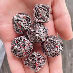 Xúc xắc kim loại, xúc xắc rỗng, Bộ xúc xắc Chiến Dịch D & D, xúc xắc đa diện trpg, đầu sọ và thân trên của bộ xương - Product Image 3