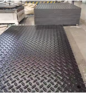 Tappetini di protezione stradale personalizzabili per macchine pesanti, utilizzati per facilitare il passaggio del veicolo - Product Image 1