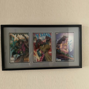 Wholesale Modern Premium Clear Wooden Anti-Rust <b>Floating</b> Shelf Hanging Wall Comic Book Frame for Collectors Display - Product Image 1