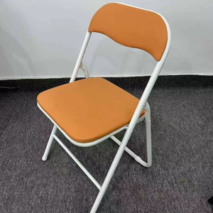 Vente en gros <span class=keywords><strong>de</strong></span> 3510 pièces/40HQ chaises pliantes portables pliables en métal noir pour événements - Product Image 1