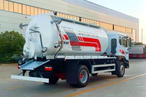 Dongfeng Sewage <b>Suction</b> Truck 12000L Euro 2 Cummins Engine for Waste Water Feces Sludge <b>Suction</b> - Product Image 4