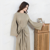 Robe Abaya Longue Personnalisable pour Femmes Musulmanes, Manches Longues, avec Détail Unique de Torsion à la Taille, Jupe Fluide