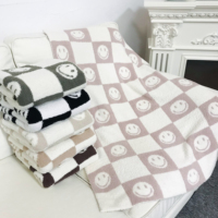 Couverture en tricot confortable personnalisée damier sourire visage motif personnalisé écologique en tricot pour la maison chaude