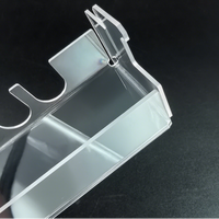 Service de traitement de feuilles isolantes anti-poussière en polycarbonate (PC) fabriquées sur mesure avec découpe et pliage