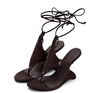 Giày cao gót nữ quai chéo buộc dây kiểu lạ, mũi nhọn, đế xuồng cao, chất liệu da lộn - Product Image 2