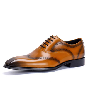 Chaussures et bottes pour hommes les plus vendues. Chaussures en cuir véritable pour hommes d'affaires, à fermeture éclair, motif anglais. - Product Image 1