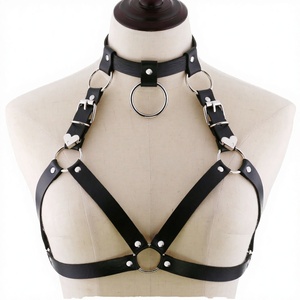 Collare in Ecopelle Stile Punk Harajuku <span class=keywords><strong>Catwoman</strong></span> Plus Size, Imbracatura Regolabile con Cinghie per il Petto a Forma di Cuore - Product Image 3
