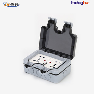Regleta de Enchufes Impermeable de Alta Resistencia con 10 Tomas y 2 Puertos USB A, IP65 para Uso en Exteriores, Material ABS - Product Image 3