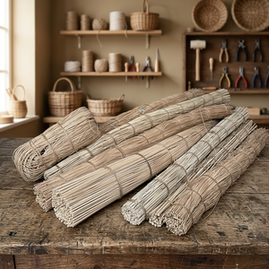 Varas de Ratán Pelado Tradicionales Ecológicas de Calidad de Exportación para Uso en Exteriores, Vietnam, Diámetro 6-45 mm, Longitud 2.5-5.5 m |   Venta al por mayor - Product Image 1