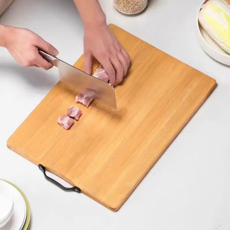 Planche à découper en bambou et bois de style écologique pour la cuisine à domicile personnalisée pour la coupe et le service des fruits