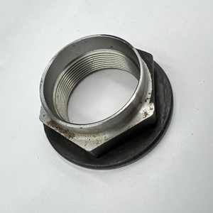 Écrou hexagonal à bride résistant aux vibrations avec insert en nylon, acier inoxydable, usiné CNC, Taiwan Shan Fong - Product Image 1