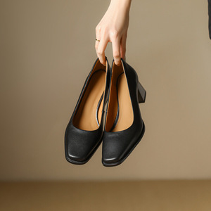 OEM ODM in morbida pelle per ufficio <span class=keywords><strong>tacchi</strong></span> <span class=keywords><strong>Hotel</strong></span> per donne pompa del vestito in Black Block tacco Pump - Product Image 3