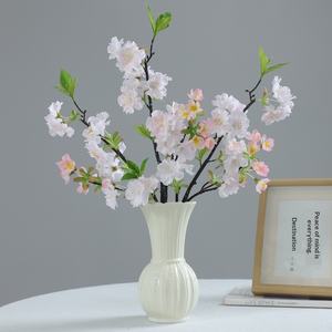 Fleur artificielle en soie de cerisier réaliste de qualité supérieure pour la décoration de la maison - Product Image 4