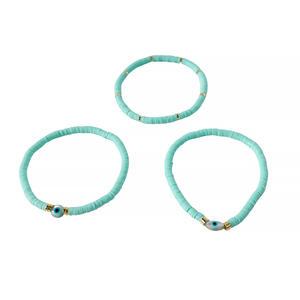 Bracelet ajustable en perles d'argile bohèmes faites à la main avec breloque œil de diable en coquillage pour homme, marque Quake - Product Image 3