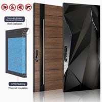 Porte d'entrée européenne, villa de luxe, portes extérieures en bois, serrure intelligente moderne, portes pivotantes principales, portes d'entrée extérieures avec verre