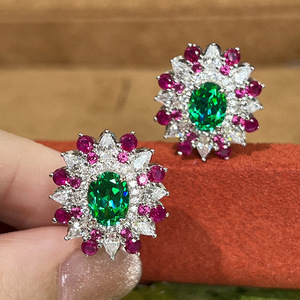Orecchini a Perno Ovali Colorati con Motivo Floreale per Donne, Design Geometrico, Eleganti Accessori per l'Uso Quotidiano - Product Image 1