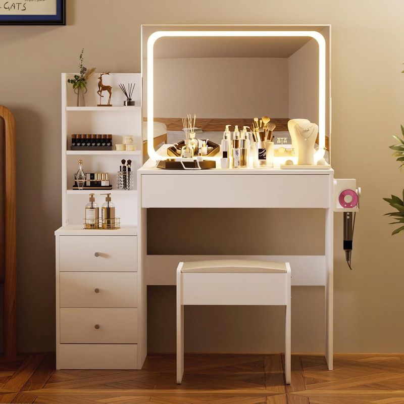 High End White Lacquer Bedroom Dresser