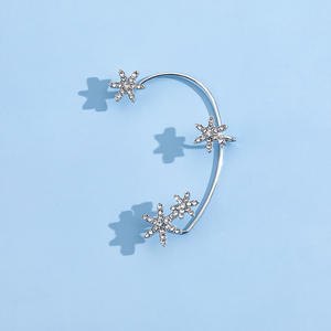 Joyería no perforada para mujer, pendiente de aleación para mujer, <span class=keywords><strong>Micro</strong></span> pavé, plata, diamante, cristal, copo de nieve, Clip para oreja - Product Image 3