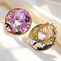 En gros, épingles en émail dur Anime, broches métalliques rondes avec bordure étoilée, personnalisées avec impression UV de dessins animés