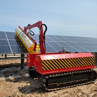 Robot de lavage photovoltaïque automoteur sur chenilles pour projets commerciaux d'énergie photovoltaïque