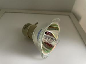 Alta calidad Original MSD <span class=keywords><strong>plata</strong></span> 250W LL 10R lámpara <span class=keywords><strong>de</strong></span> haz bombilla <span class=keywords><strong>de</strong></span> escenario iluminación <span class=keywords><strong>de</strong></span> haz móvil - Product Image 4