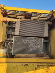 รถขุดมือสองขนาดกลาง ยี่ห้อ Komatsu รุ่น PC200-7 น้ำหนัก 20 ตัน เครื่องยนต์ Cummins พร้อมเกียร์ ปั๊ม และมอเตอร์ ขายดีจากจีน - Product Image 6