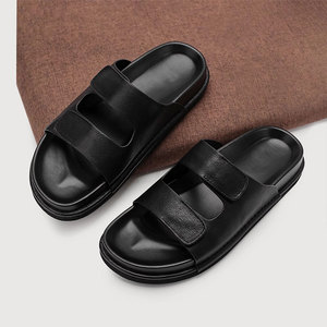 Xinzirain, diseño personalizado, chanclas de cuero genuino con doble hebilla para hombre, cómodas sandalias antideslizantes para exteriores, zapatillas deslizantes - Product Image 1