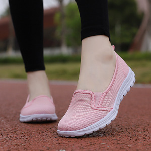 Zapatos deportivos de verano 2025 para mujer, talla grande 35-42, zapatos de tacón de malla transpirable, cierre deslizante, Color sólido para madres mayores que caminan - Product Image 4