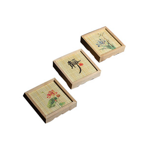แผ่นรองแก้วไม้ไผ่ทรงสี่เหลี่ยมลายดอกไม้สำหรับพิธีชงชา งานฝีมือทำมือ - Product Image 1