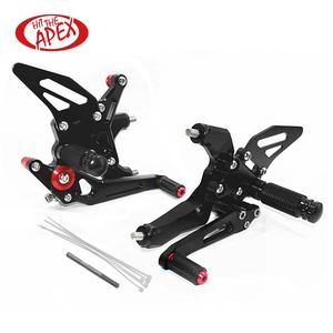 Poggiapiedi SET posteriore regolabile per moto in lega di alluminio CNC di alta qualità per <span class=keywords><strong>DUCATI</strong></span> <span class=keywords><strong>959</strong></span> <span class=keywords><strong>PANIGALE</strong></span> 2016 2017 <span class=keywords><strong>2018</strong></span> 2019 - Product Image 2