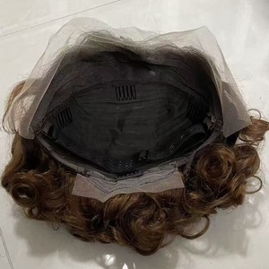 Perruque frontale 13x4 courte bouclée et rebondissante en <span class=keywords><strong>cheveux</strong></span> humains, dentelle transparente, perruque naturelle en <span class=keywords><strong>cheveux</strong></span> humains pour femmes noires – Vente en gros à prix réduit - Product Image 6
