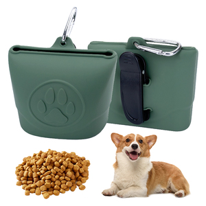 Piccola Borsa da Addestramento Portatile per Cani, Sacchetto in Silicone per Snack con Chiusura Magnetica e Clip da Cintura - Product Image 5