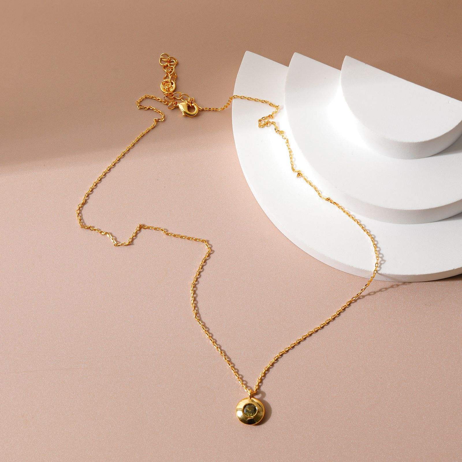 ออกัสท์