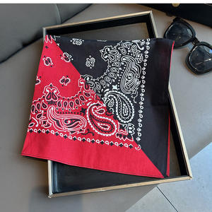 Bandana Personalizzata con Stampa Paisley, Asciugatura Rapida, Assorbimento dell'Umidità e del Sudore - Product Image 4
