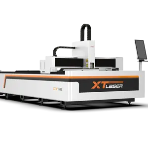 XTC-F1530E popular fiber laser cutting machine for metal sheet with exchange table save man labor