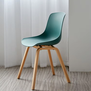 Silla de comedor de madera maciza de estilo moderno con respaldo grueso Diseño de plástico único para muebles de <span class=keywords><strong>restaurante</strong></span> y sala de estar - Product Image 1