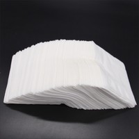 Serviettes Airlaid noires 2 plis personnalisées Serviettes en papier de qualité pour restaurants avec boîte imprimée du logo doré Style mouchoir