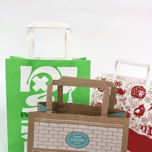 Sac en papier kraft recyclé personnalisé marron avec poignée pour vêtements, chaussures, épicerie et promotion - Product Image 4