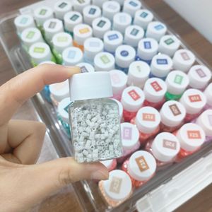 Caja de almacenamiento de cuentas de plástico, organizadores de 54 colores para suministros de artesanía y joyería - Product Image 2