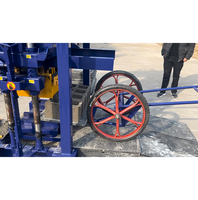 Machine à Briques Haute Sécurité à Prix Abordable, Machine à Blocs Creux en Béton et Cendres Volantes, Petite Machine Manuelle à Vibration pour Usage Domestique