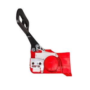 เลื่อยตัดไม้แบบมีเบรกด้านข้าง รุ่น 5200 ใช้เชื้อเพลิงเบนซิน พร้อมชุดตัดไม้แบบสี่เหลี่ยม ปรับได้ ใช้พลังงานน้ำมัน  แบบมีด้ามจับยาว ได้รับการรับรองมาตรฐาน REACH - Product Image 5