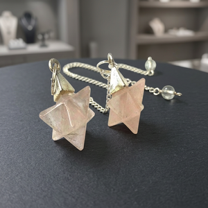 Péndulo de Cristal de Aventurina Verde con Forma de Estrella Merkaba, Gema Pulida con Cadena de Plata - Product Image 5
