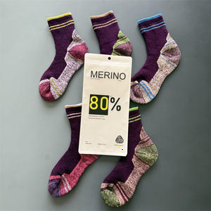 Chaussettes de sport pour femmes en laine mérinos à 80%, épaisses, en molleton, chaudes, tricotées, pour la randonnée, le ski, l'alpinisme - Product Image 1