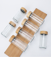 Outils pour herbes et épices de cuisine Bocaux à épices en verre pour assaisonnement Bouteille de sel Poivre Chili Shaker Pots à épices à l'ail avec couvercle en bois d'acacia