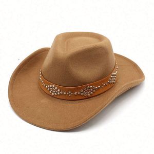 Wholesale Autumn and Winter Wool Felt Hat Western Cowboy Hat for Men and Women - Product Image 1
