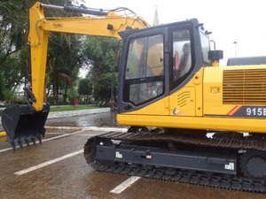 Excavatrices Liugong 15 tonnes 915E, excavatrice sur chenilles avec marteau hydraulique - Product Image 2